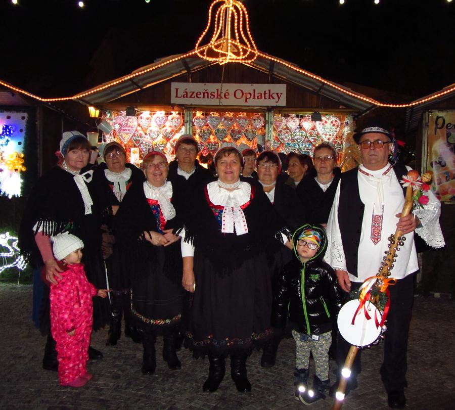 Fotogaléria FS Baránek vo Vianočnom mestečku 2015 (4) FS Baránek vo Vianočnom mestečku 2015